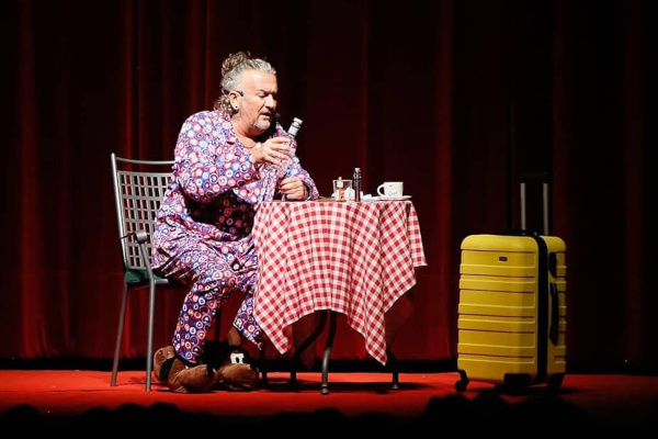 KAKVA TI JE ŽENA, TAKAV TI JE ŽIVOT